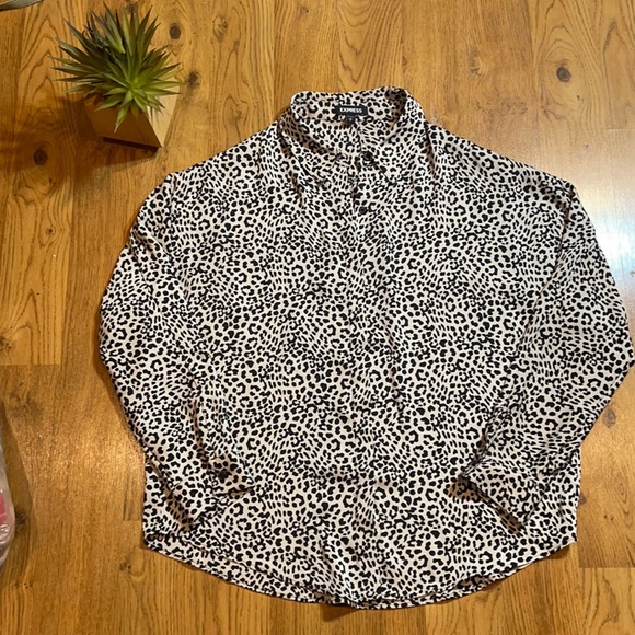 Express button up leopard print portofino shirt - Picture 1 of 5